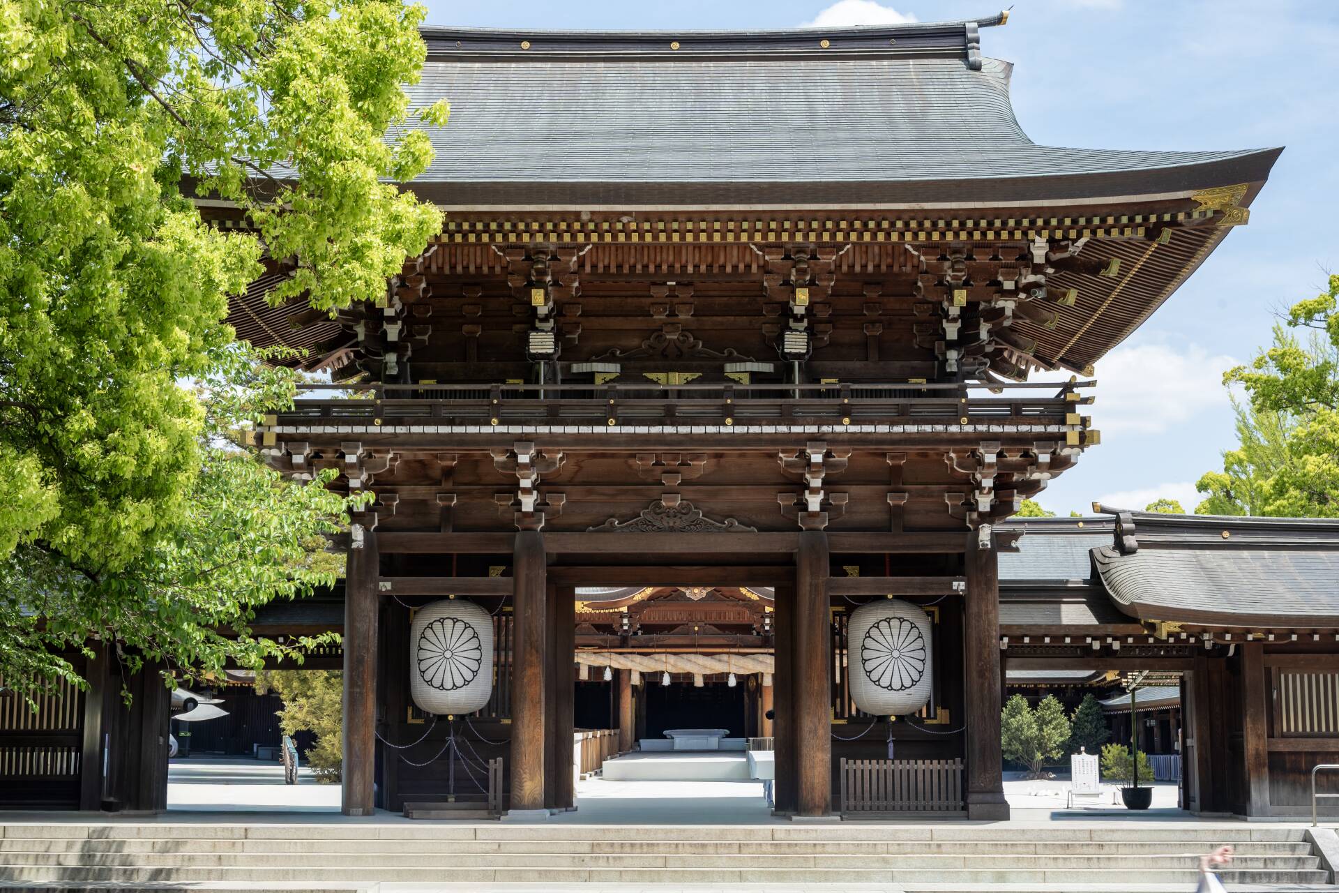 寒川神社の神門(寒川)