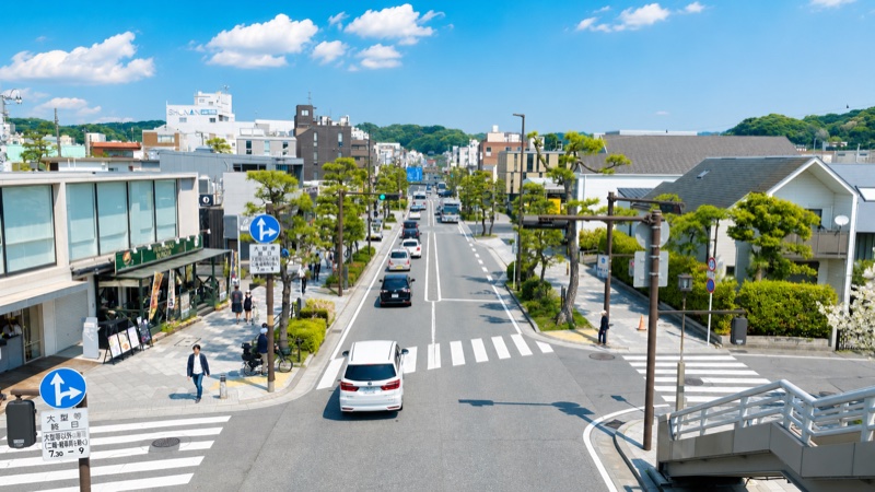 鎌倉の段葛・低層の街並み(高さ制限のある湘南の街)