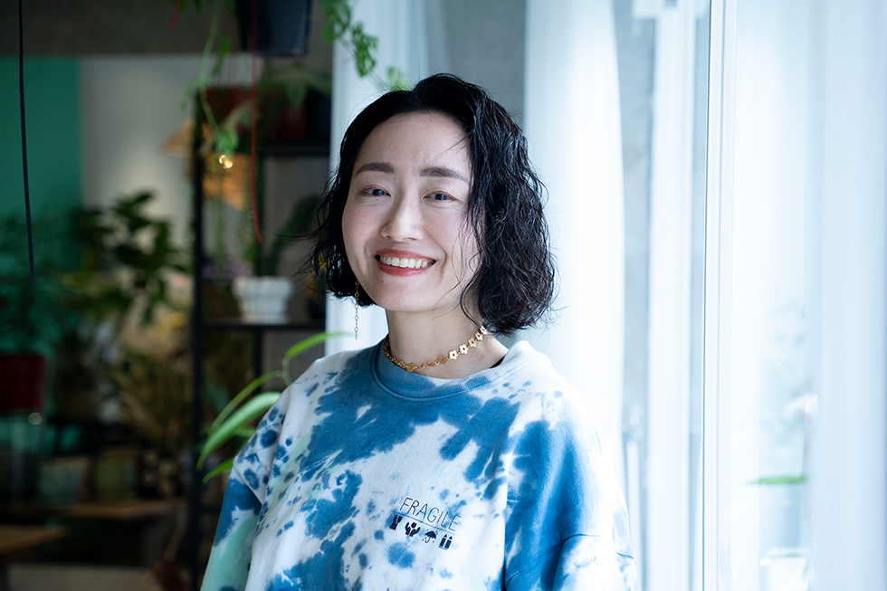 逗子の街角に、“誰もが立ち寄れる花屋”を。
花屋「橘」橘優子さん